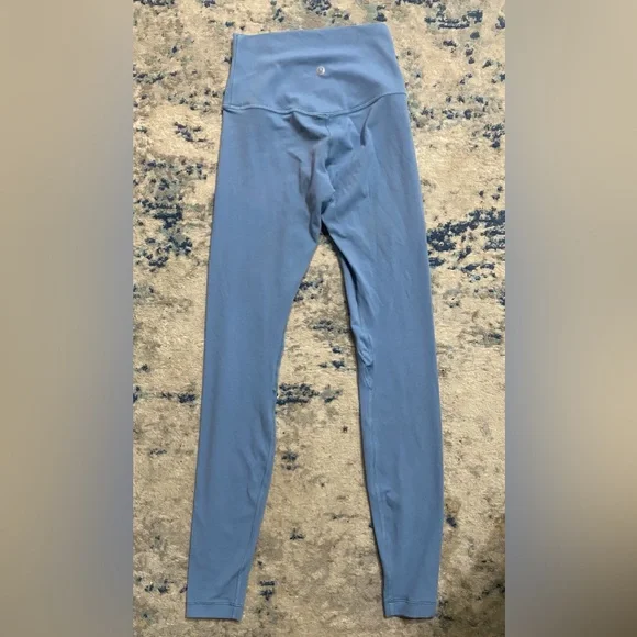 Lululemon High-Rise Blue Leggings - Like New - Picture 2 of 5